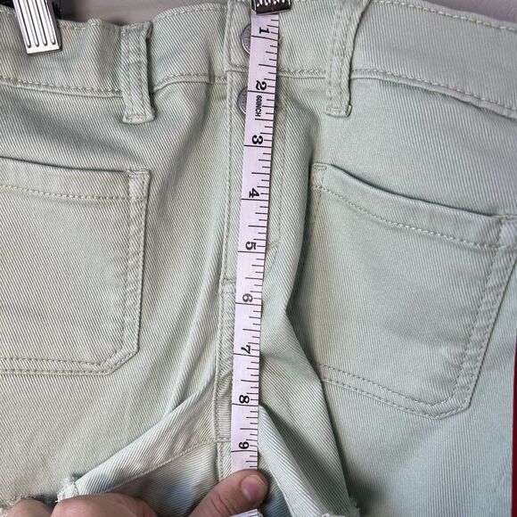 Levi's Stretch Girlfriend Shorts, Mint Green, Size 10 Reg - Picture 8 of 15